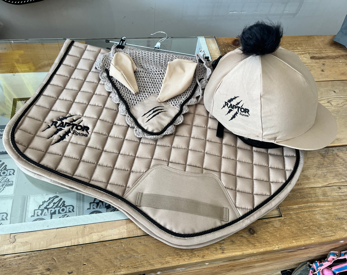 Raptor saddlepad/ears/hatsilk